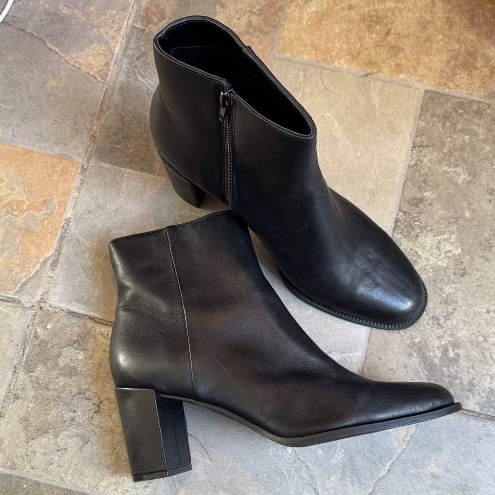Steve Madden Black Leather Pointed-Toe Block Heel Ankle Boots